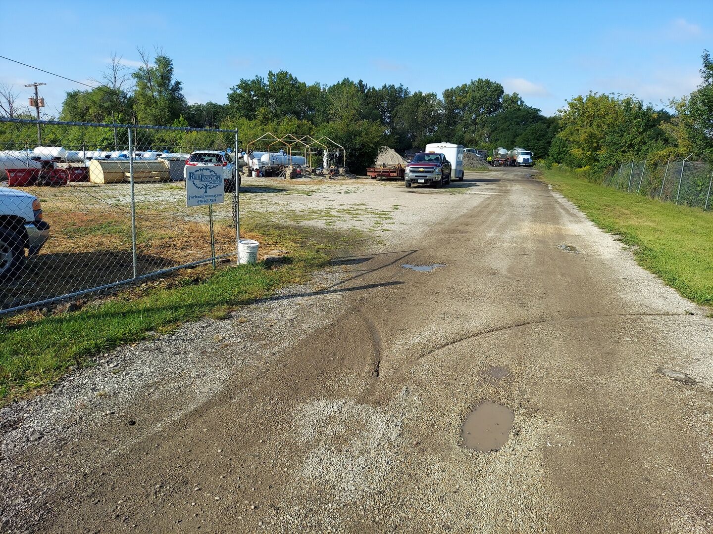 Property Photo: 1002-6 Eola Road IL 60502