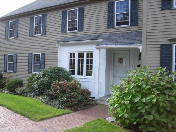 Property Photo:  9 Governor Square 9  NH 03458 