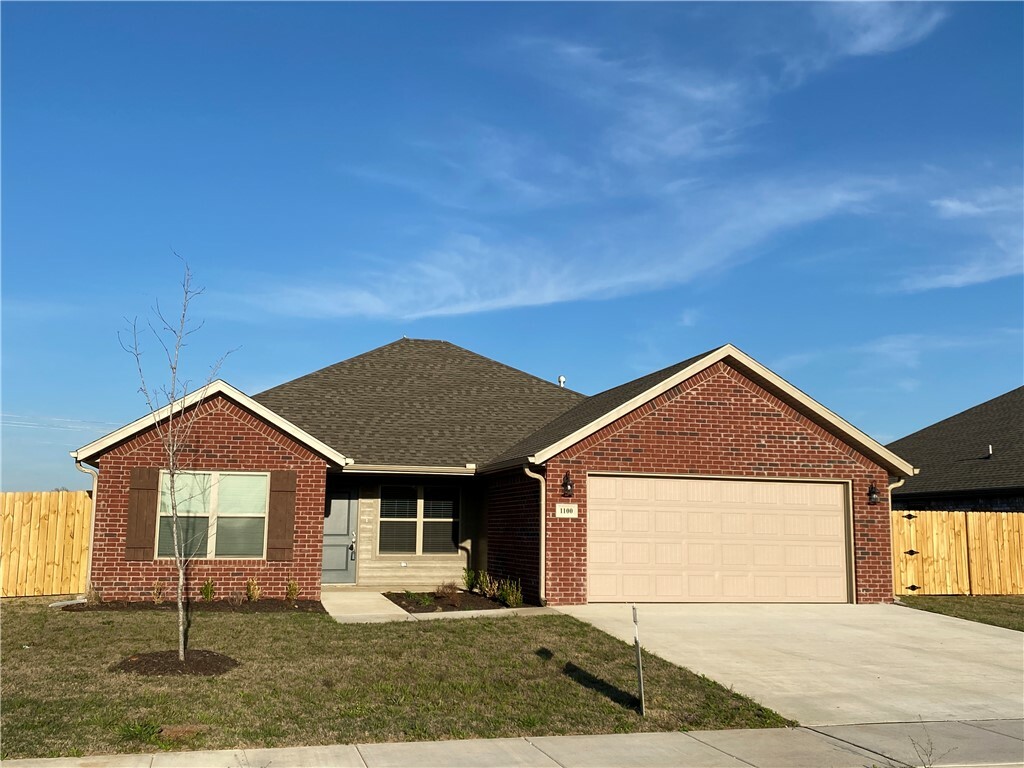 Property Photo:  1100 Moonrise Street  AR 72713 