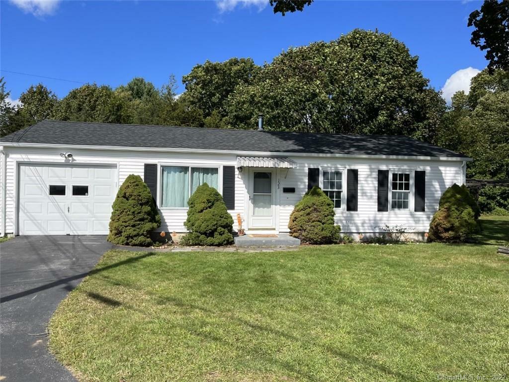 Property Photo:  123 Indian Field Road  CT 06340 