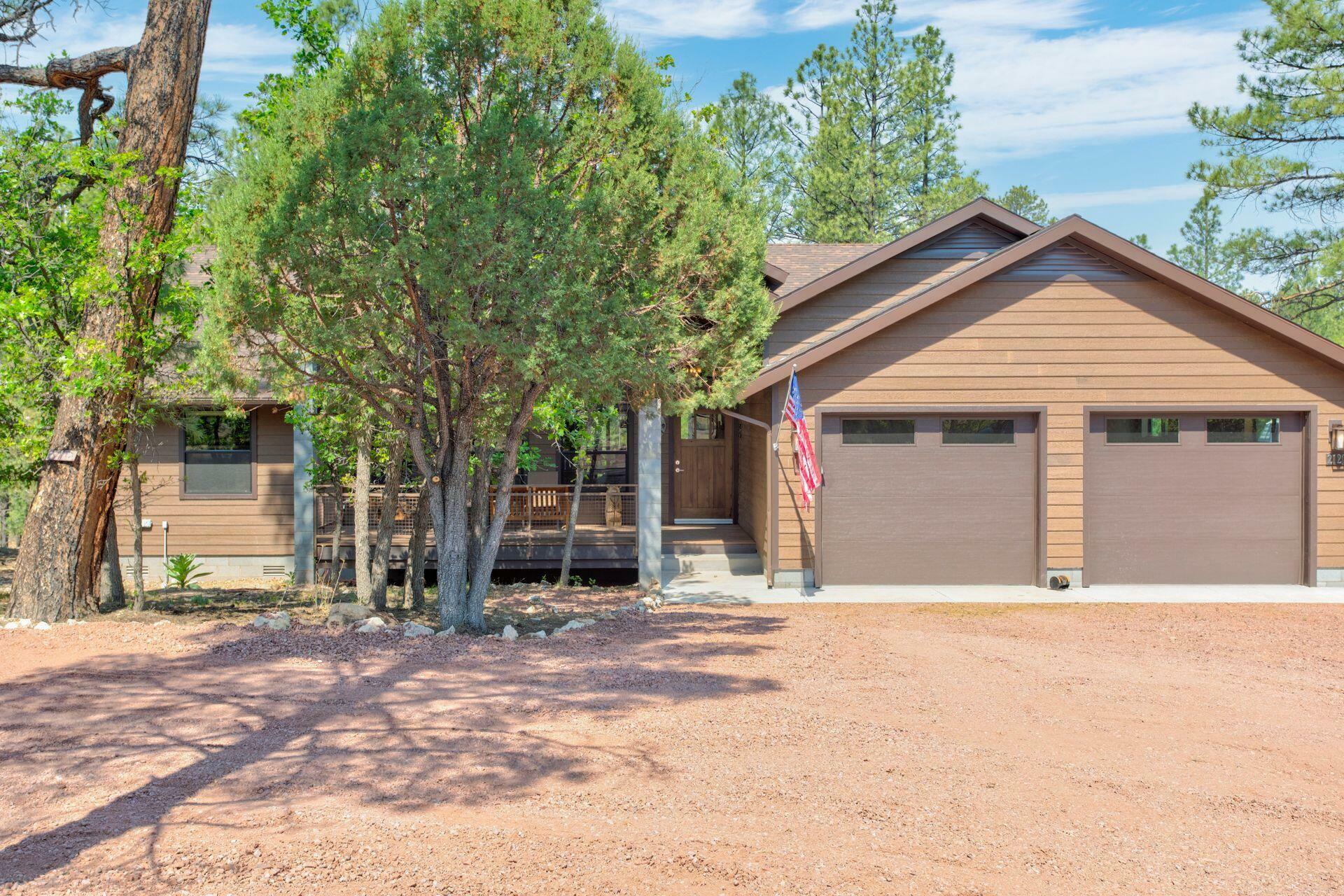 Property Photo:  2120 Goshawk Drive  AZ 86024 