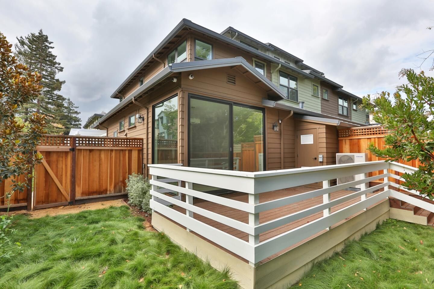 Property Photo:  1990 Montecito Avenue  CA 94043 