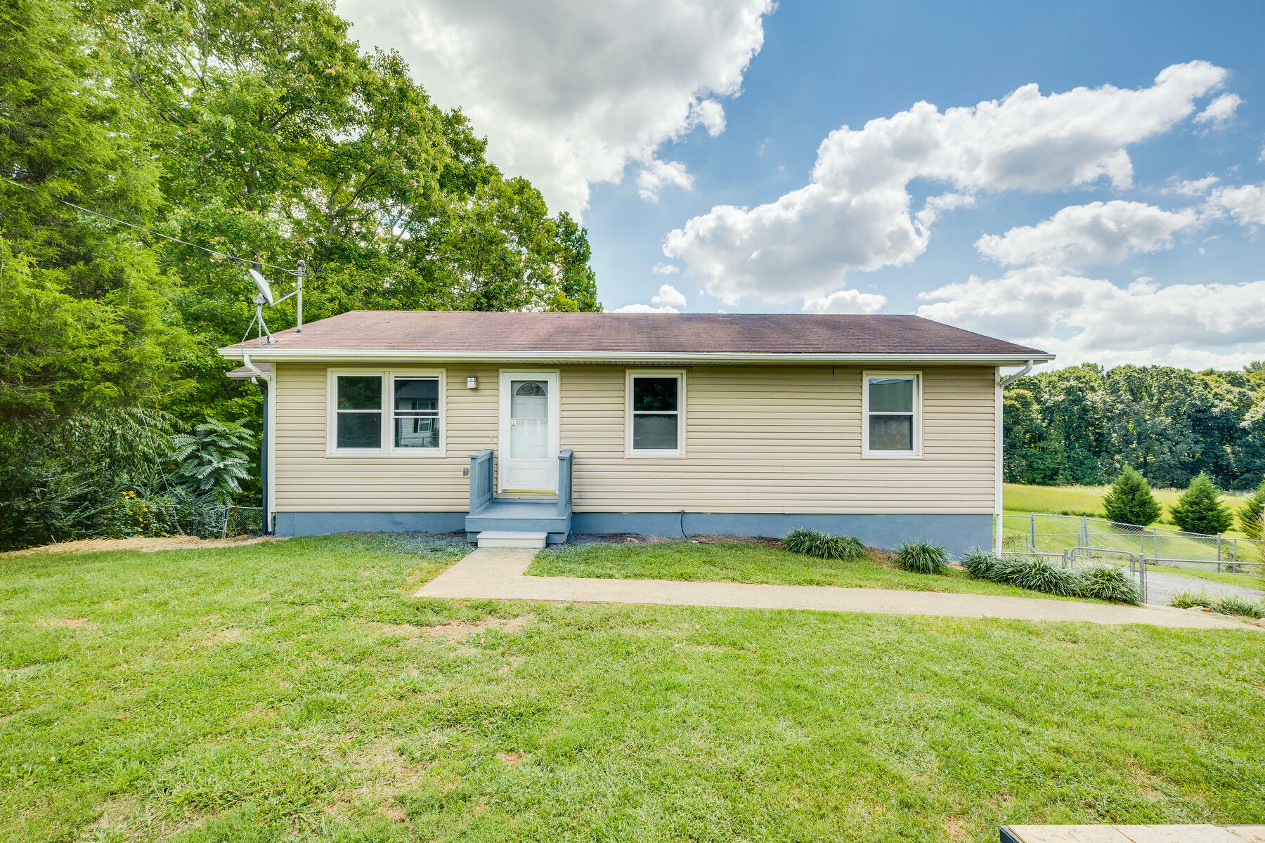 Property Photo:  166 Frank Hilbert Road  TN 37659 