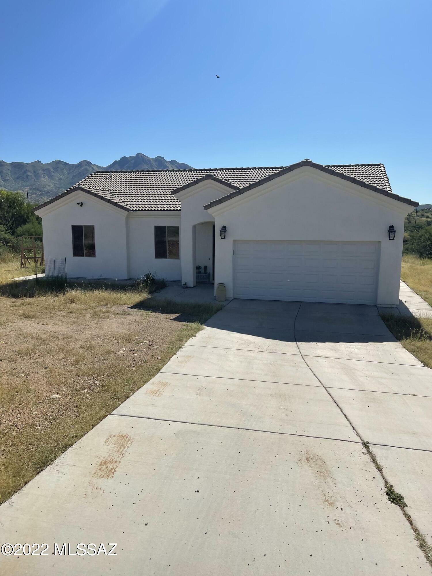 Property Photo:  79 Sabio Court  AZ 85648 