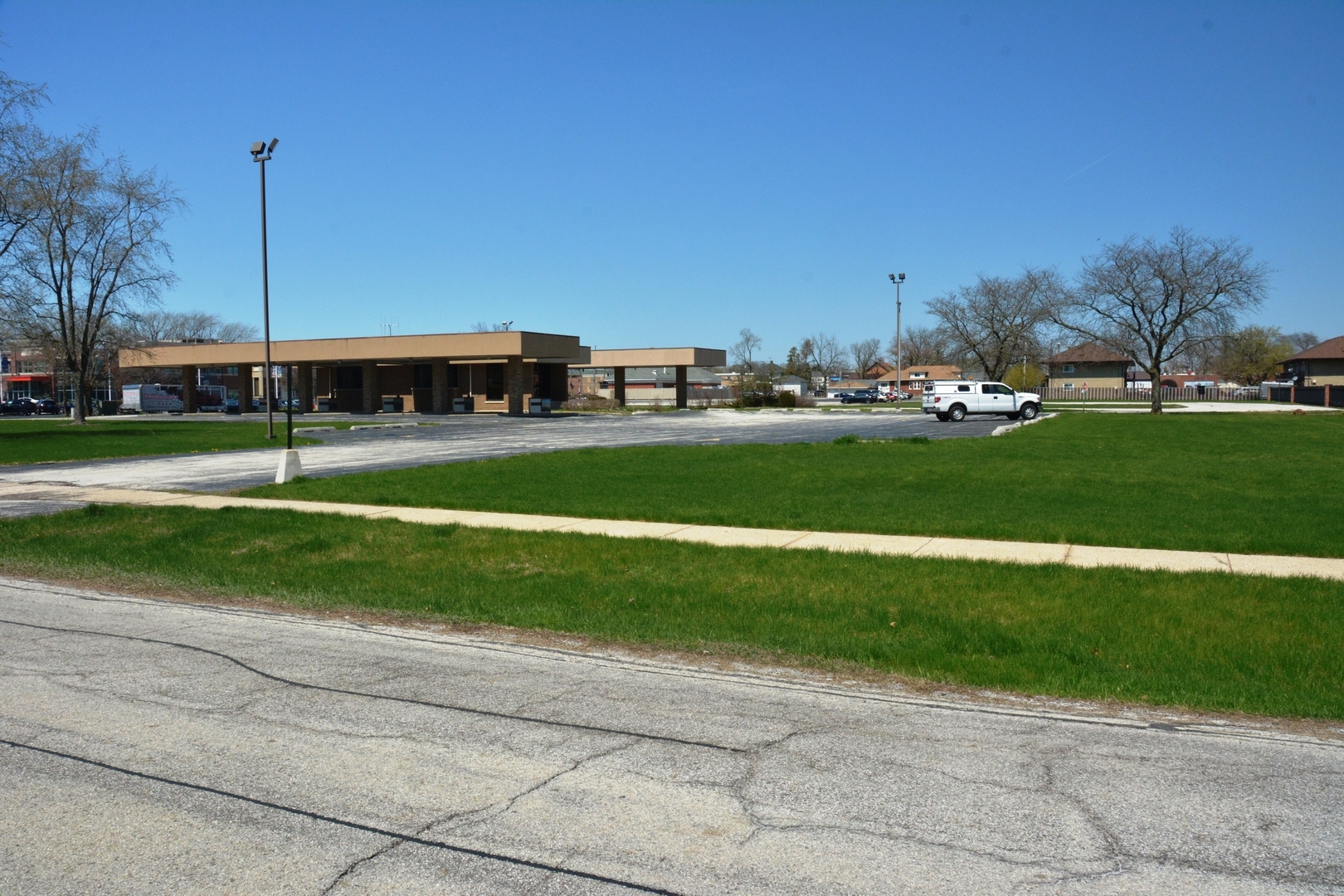 Property Photo: 17533 Oak Park Avenue IL 60477