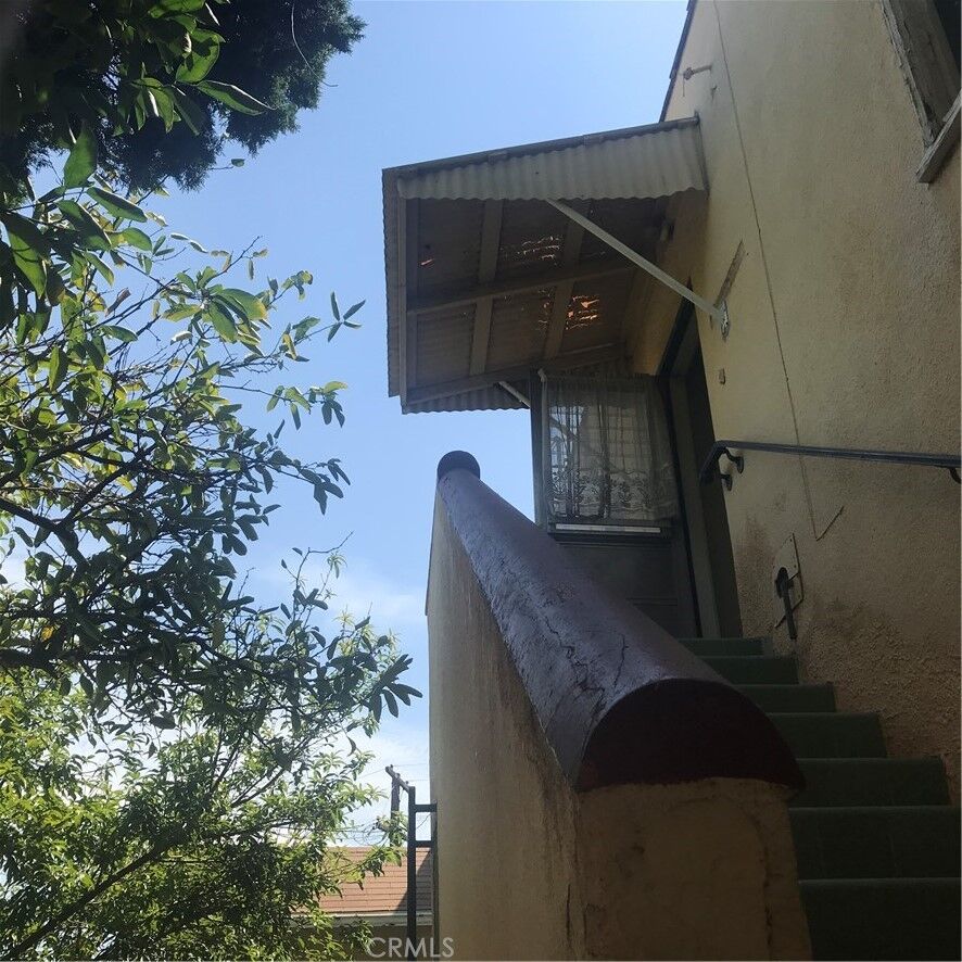 Property Photo:  3135 Minnesota Street  CA 90031