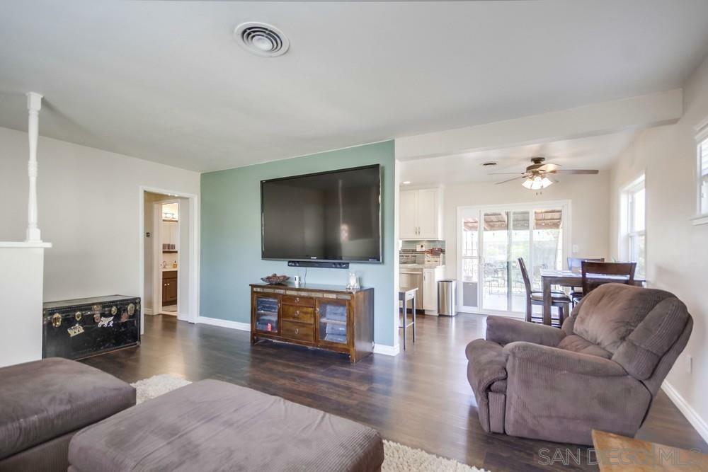 Property Photo:  1214 Tangerine Street  CA 92021 