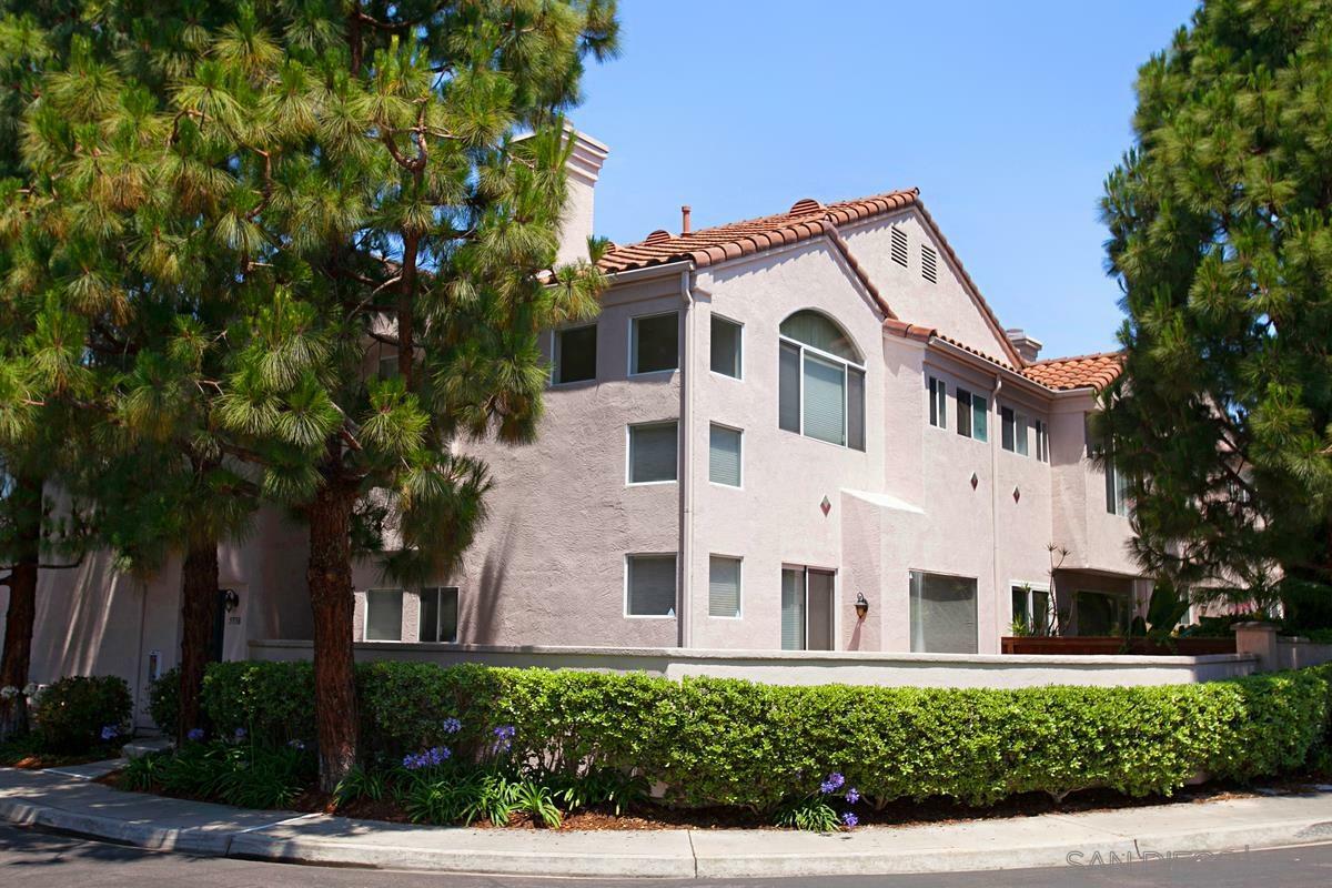 Property Photo:  5558 Renaissance Ave 1  CA 92122 