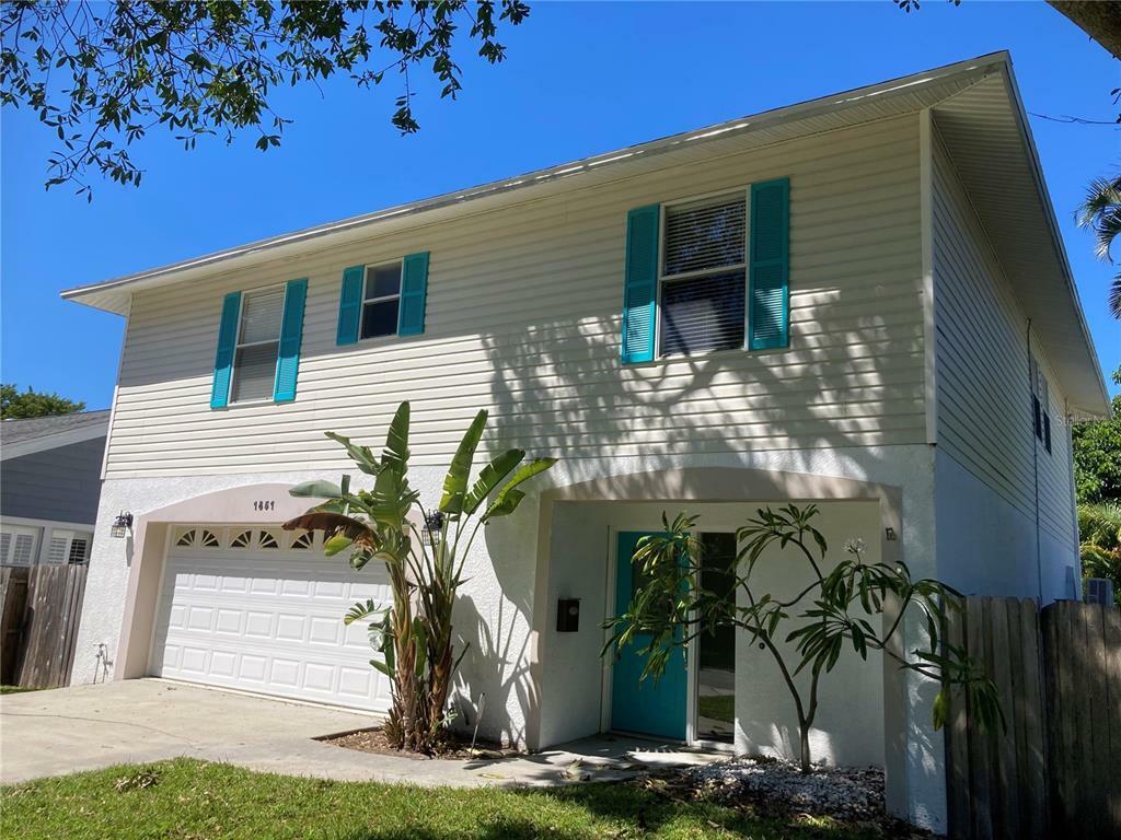 Property Photo:  1851 Montana Avenue NE  FL 33703 