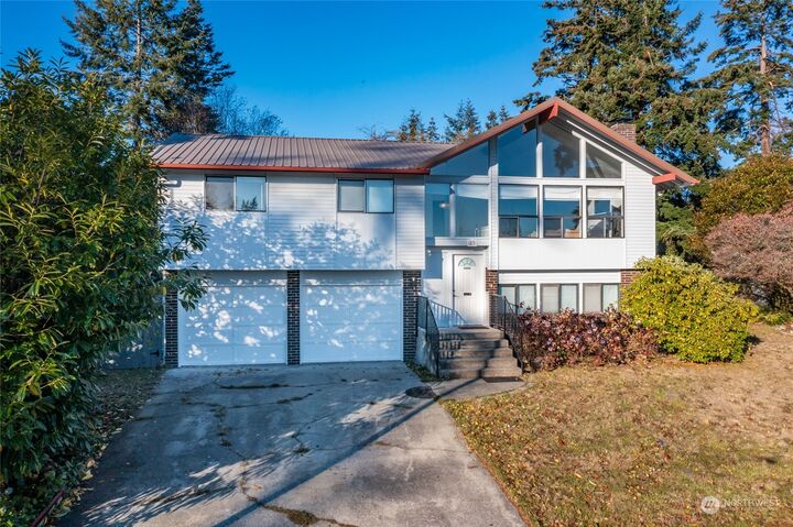 Property Photo:  83 SW Jib Street  WA 98277 