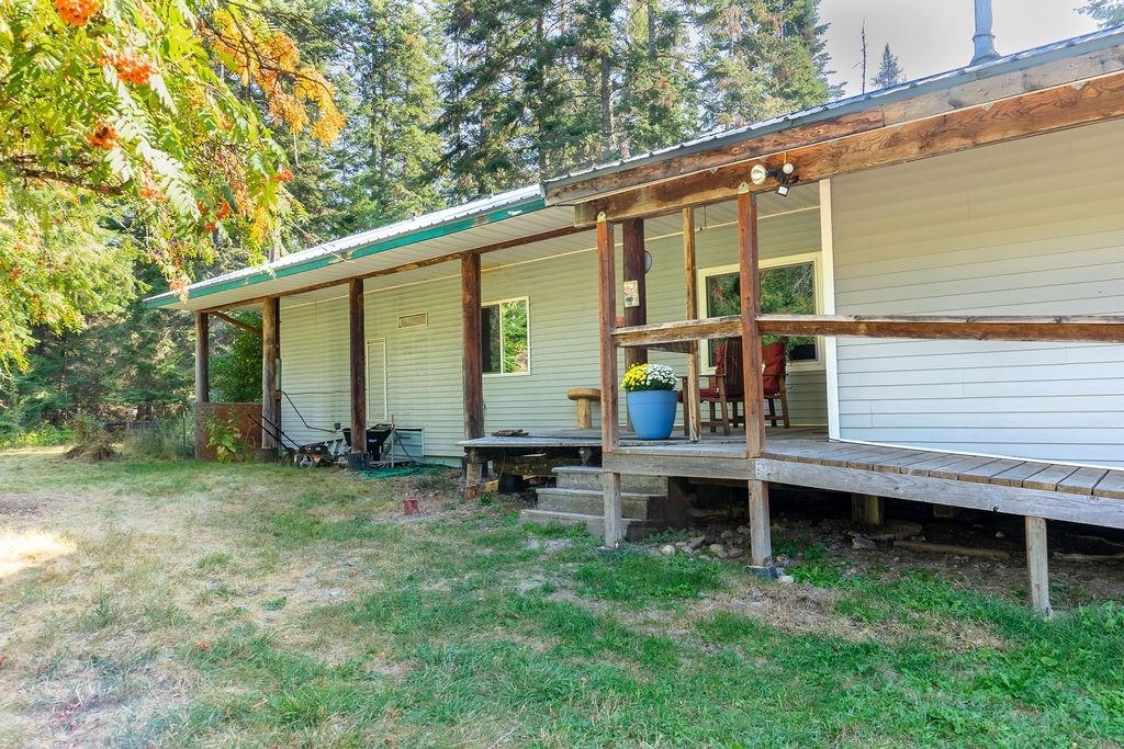 Property Photo: 1012 Riverbend Loop Rd WA 99119