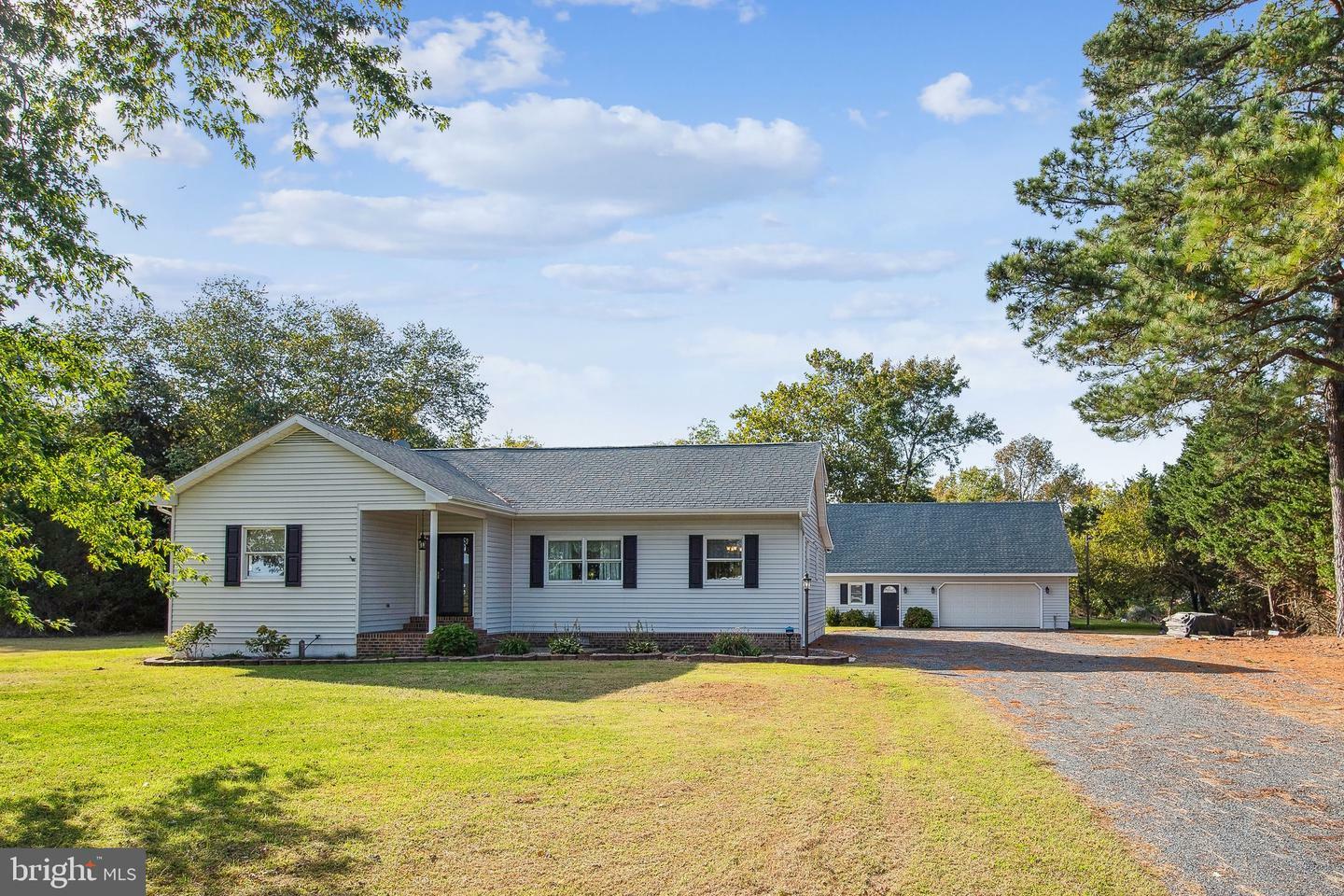 Property Photo:  8670 Crisfield Highway  MD 21871 