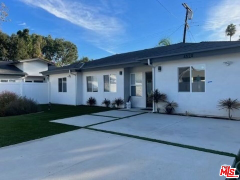 Property Photo:  4520   Stern Ave 4520  CA 91423 