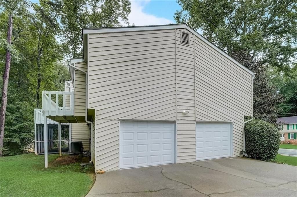 Property Photo:  6073 Wandering Way  GA 30093 