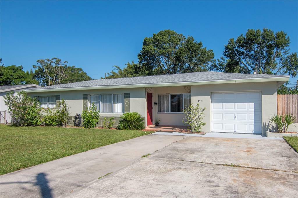 Property Photo:  779 85th Avenue N  FL 33702 