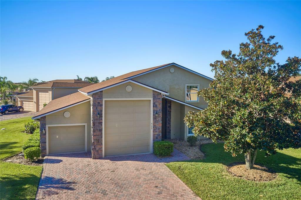 Property Photo:  4104 Limerick Drive  FL 33859 