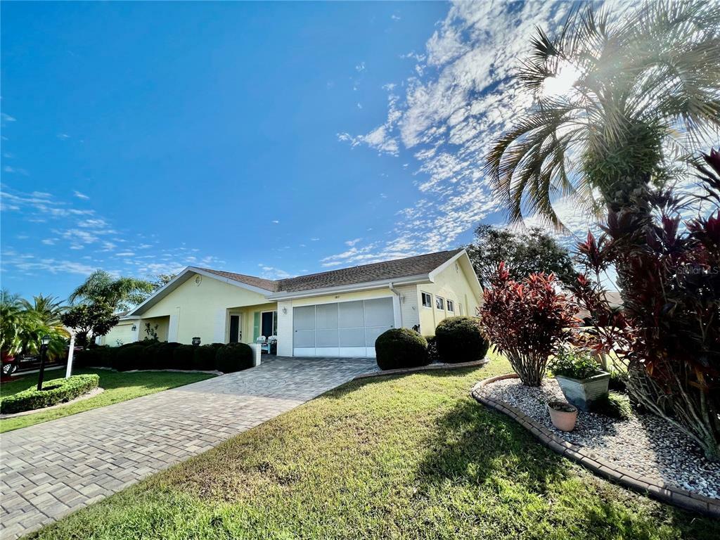 Property Photo:  1817 Butterfly Place  FL 33573 