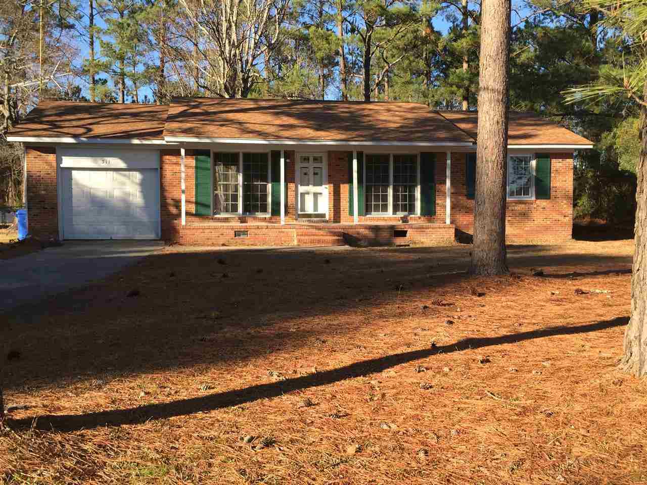 Property Photo:  511 Lakewood Drive  NC 28546 