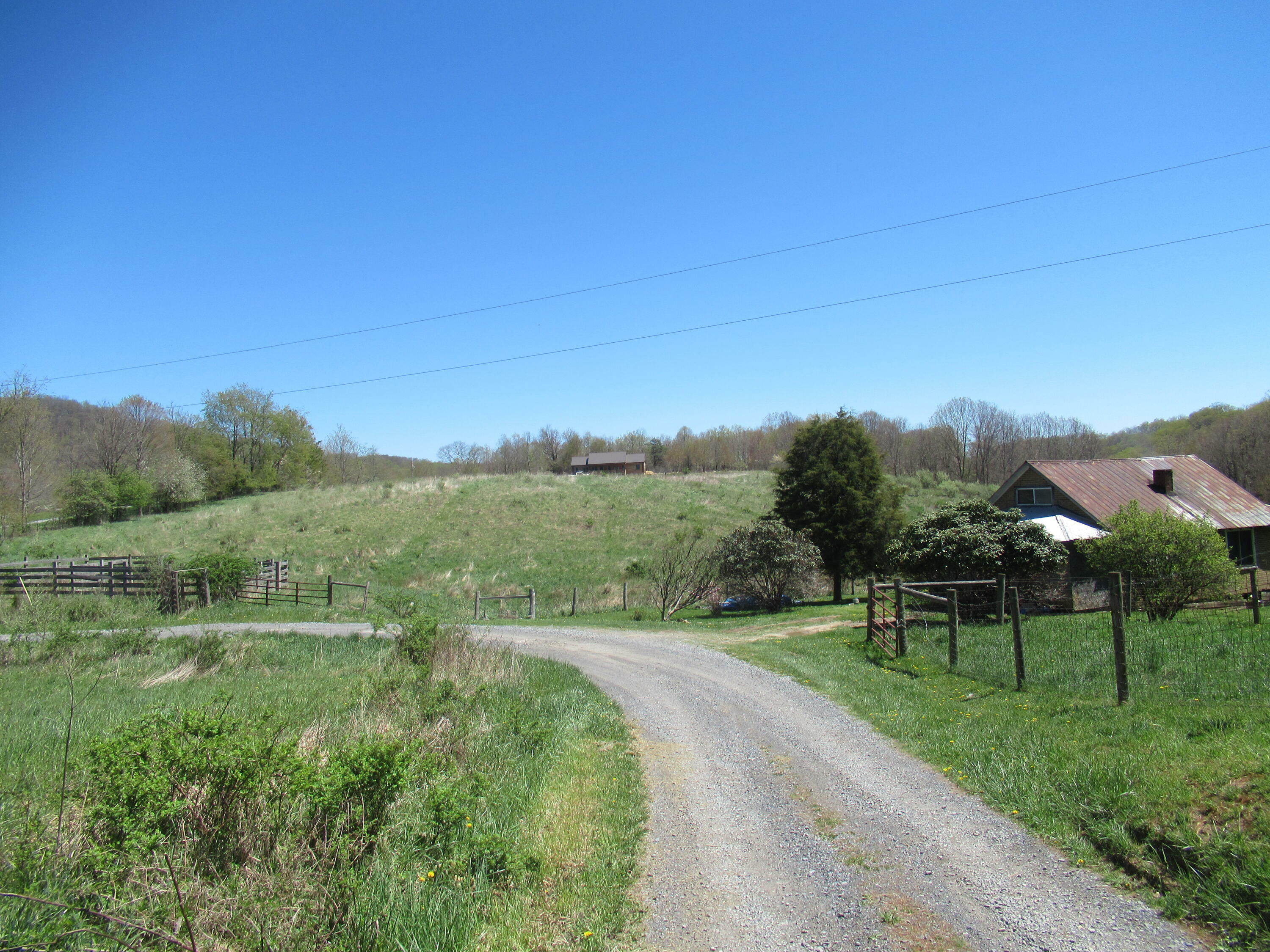 Property Photo: 214 Country Farm Lane WV 24931