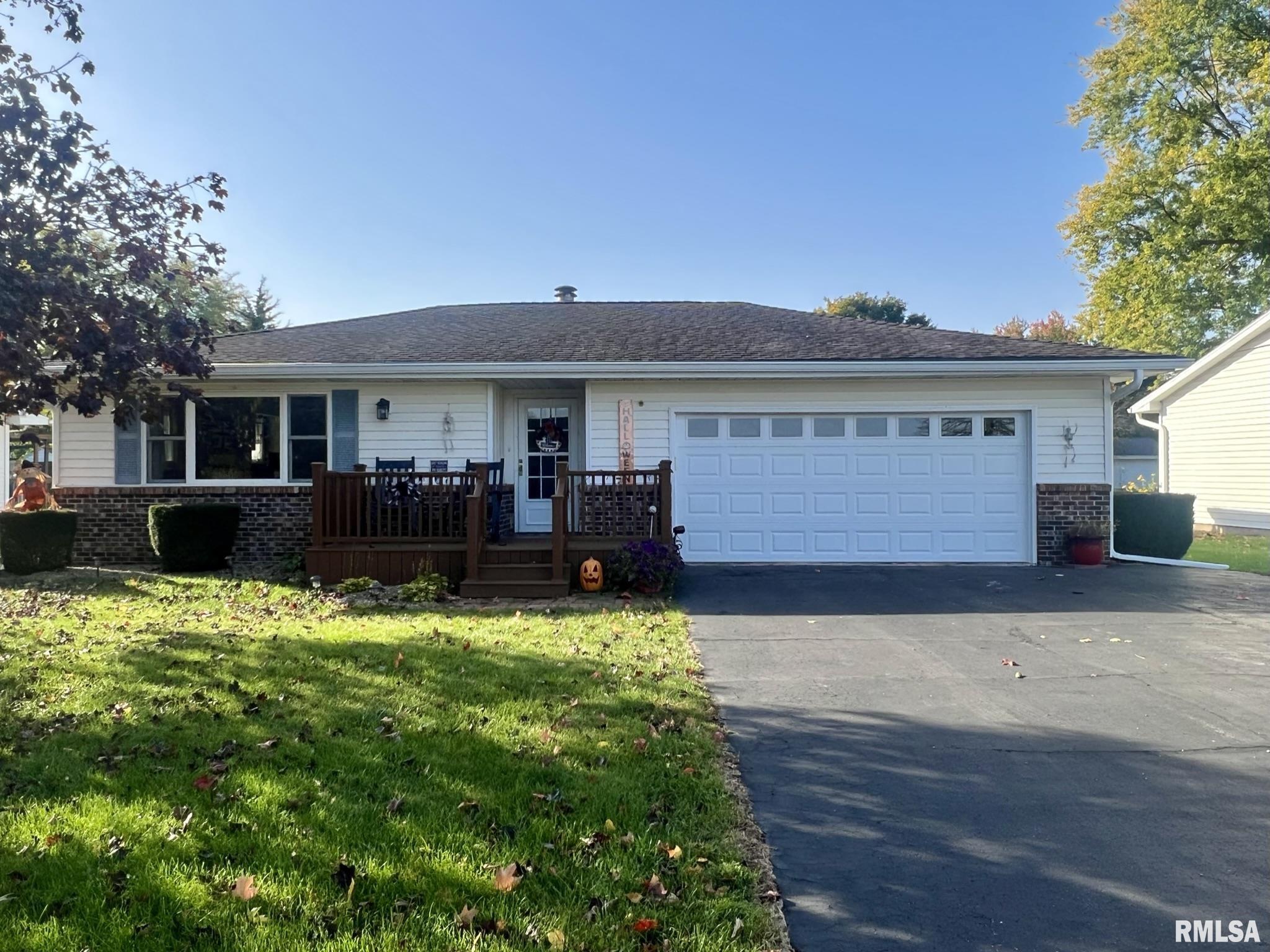 Property Photo: 176 Westview Drive IL 61448