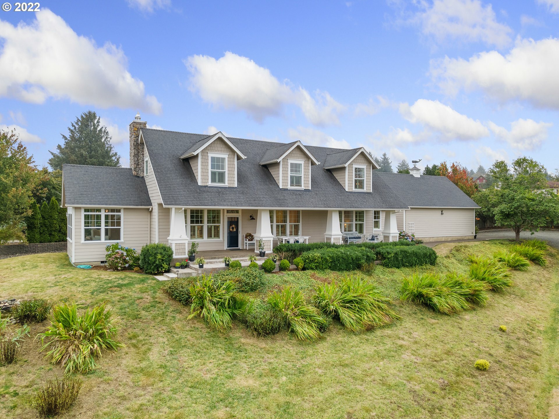 Property Photo: 7490 Seattle Ave OR 97107