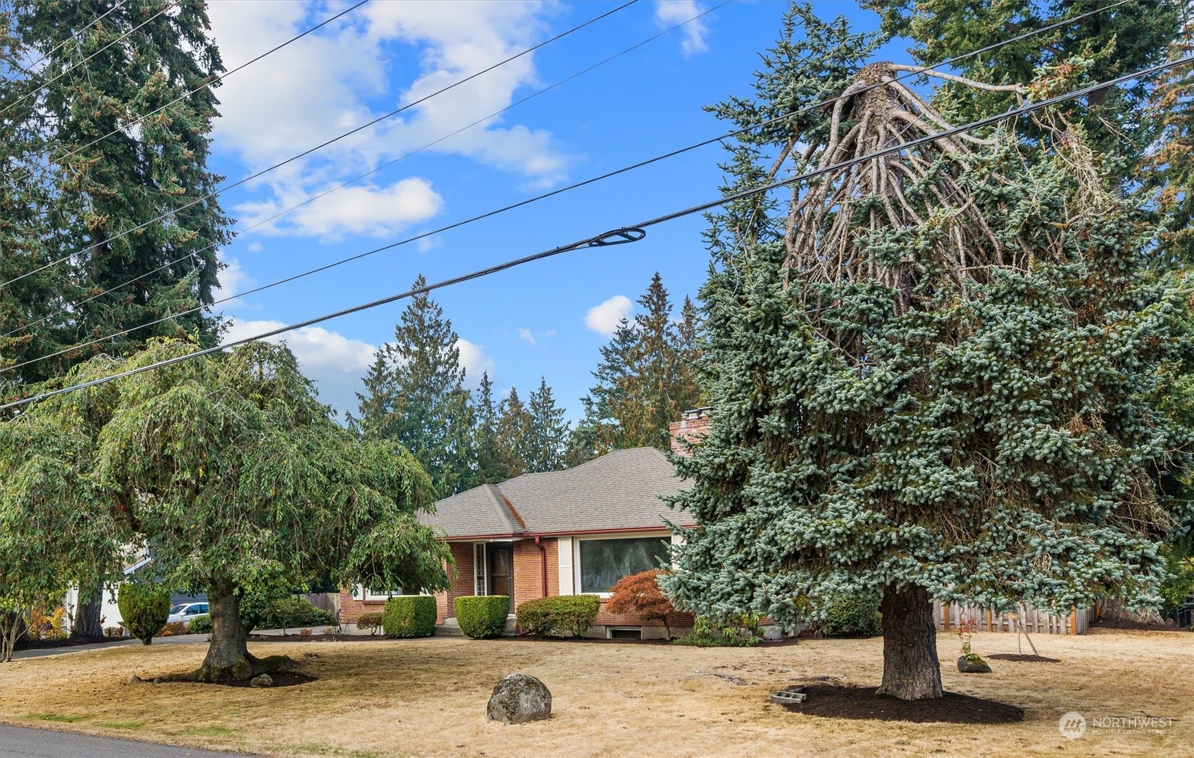 Property Photo:  14905 20th Ave SW  WA 98166 