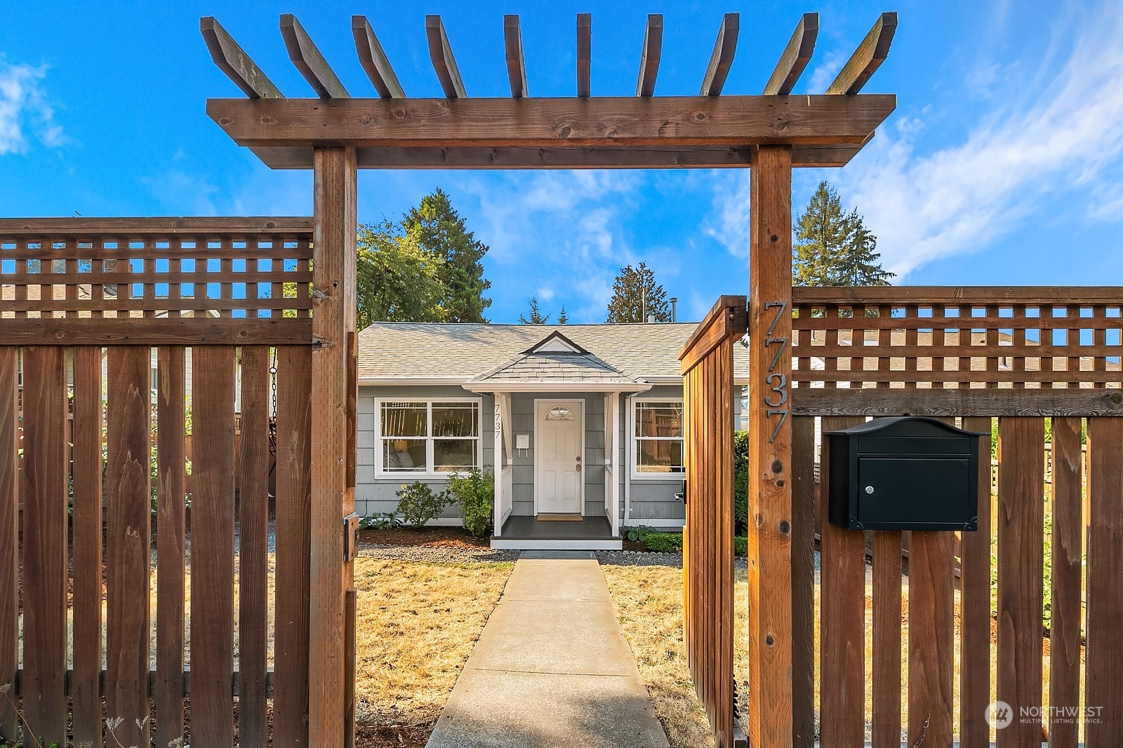 Property Photo:  7737 15th Avenue SW  WA 98106 