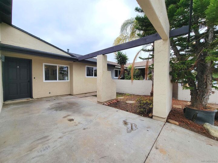 Property Photo:  4791 Calle Los Santos  CA 92057 