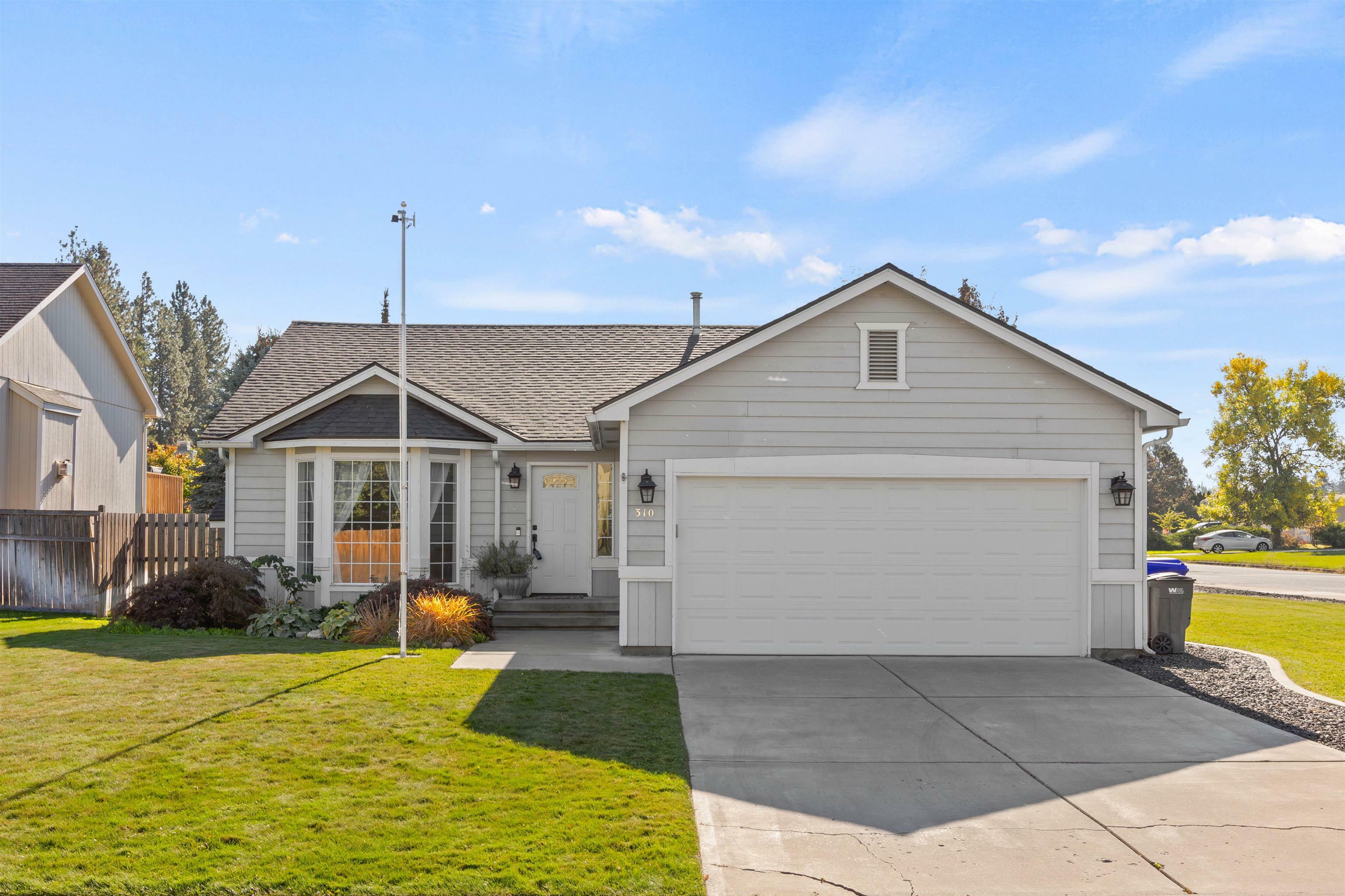 Property Photo: 310 E Blackhawk Dr WA 99208