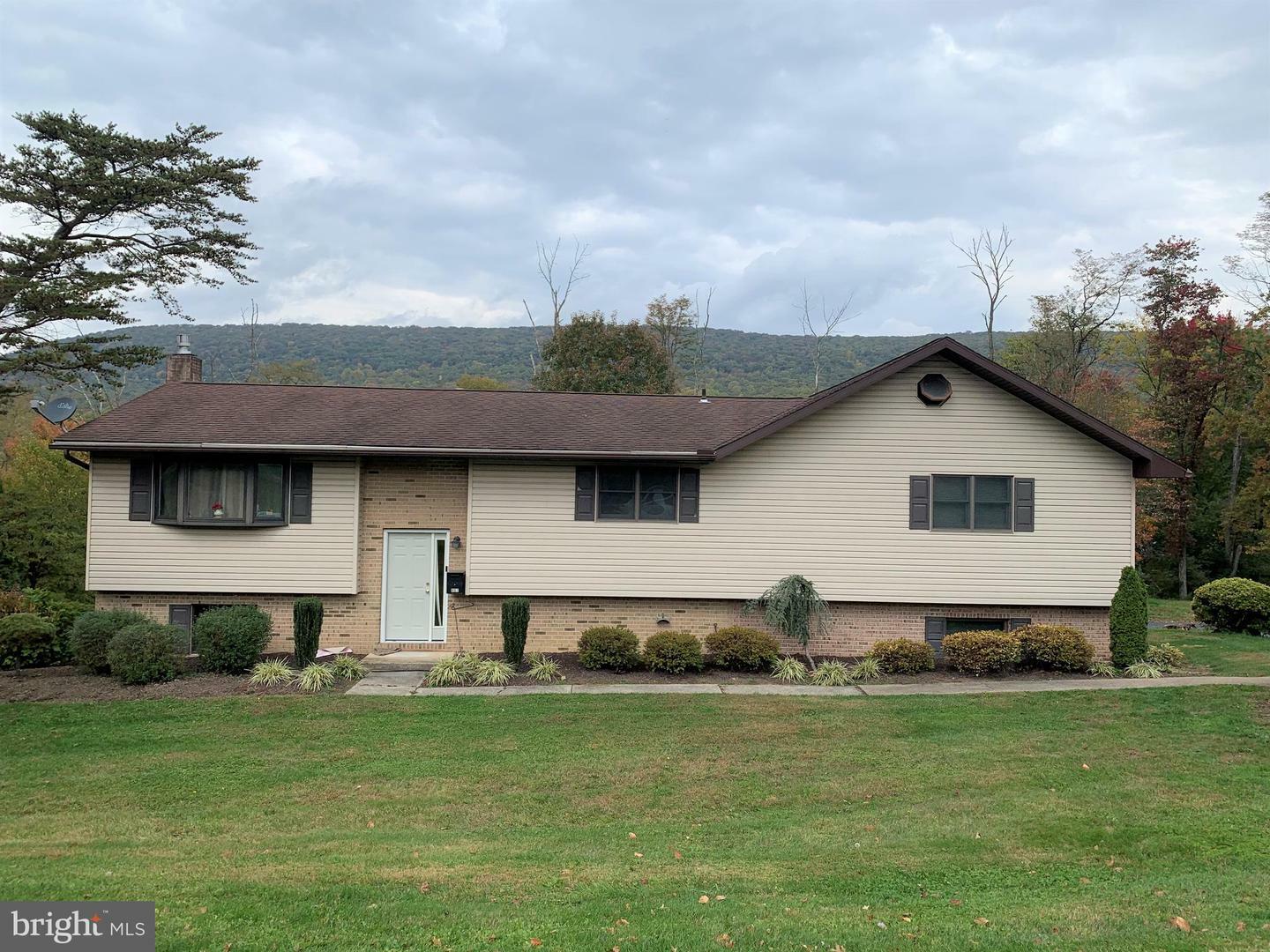 Property Photo: 807 N Crescent Avenue PA 19526