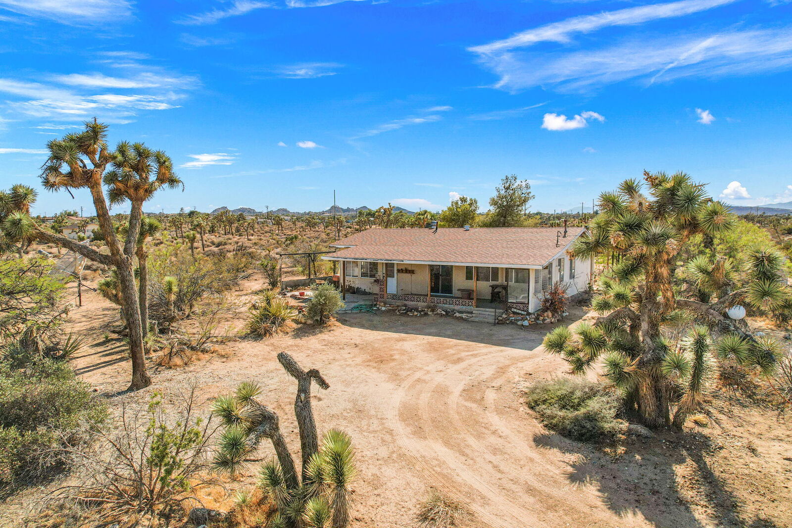 Property Photo:  5020 Elata Avenue  CA 92284 