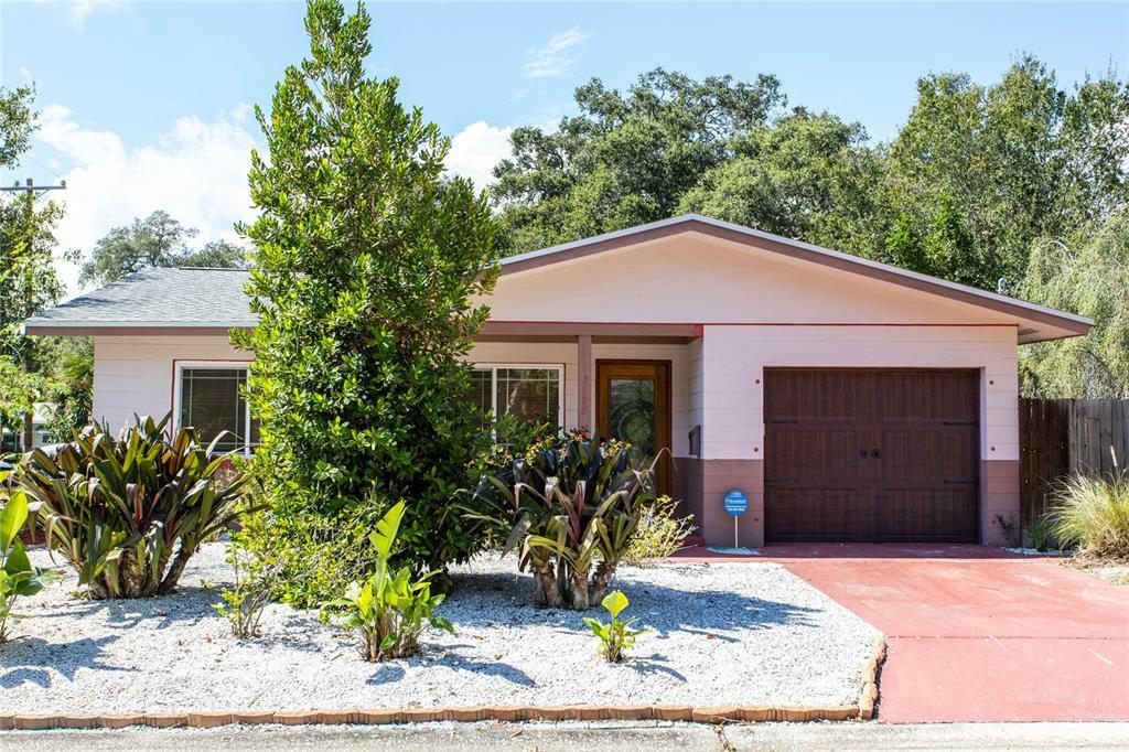 Property Photo: 2555 46th Street S FL 33711