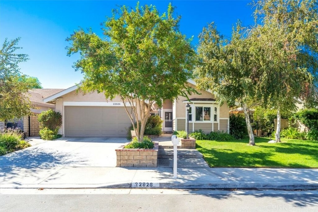 Property Photo:  22926 Beech Creek Circle  CA 91354 