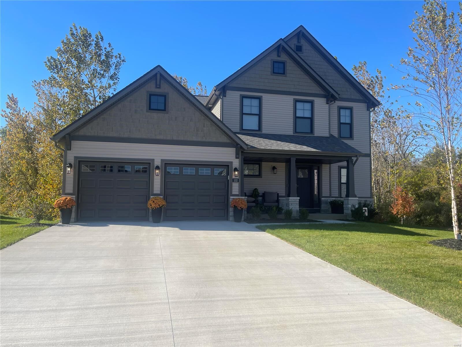 Property Photo: 102 Grand View Hills Lane IL 62025