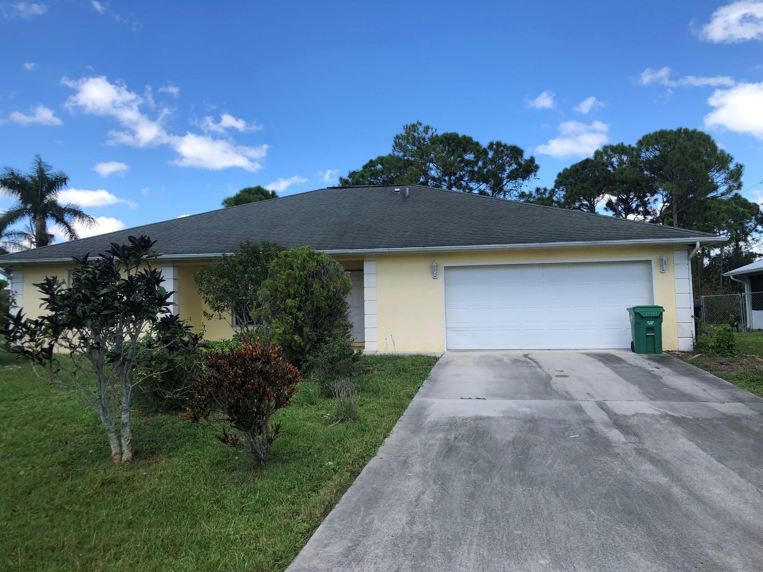 Property Photo:  1865 SW Millikin Avenue  FL 34953 