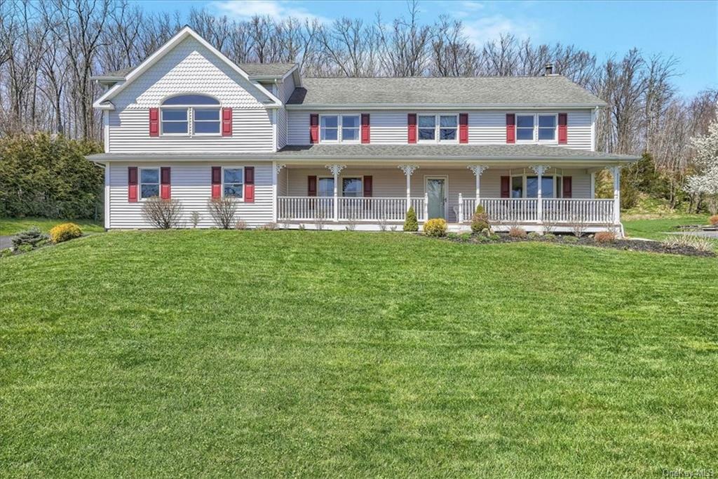 Property Photo:  6 Ashley Court  NY 12577 