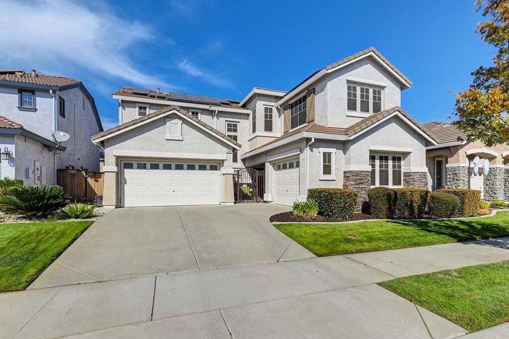 Property Photo:  2800 McCarran Lane  CA 95648 