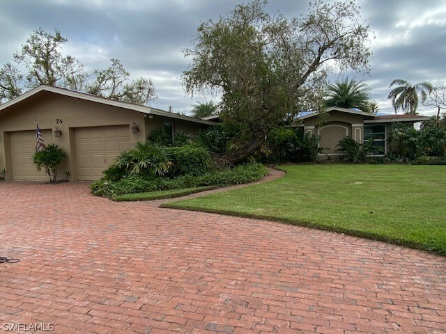 Property Photo: 74 Aqua Lane FL 33903
