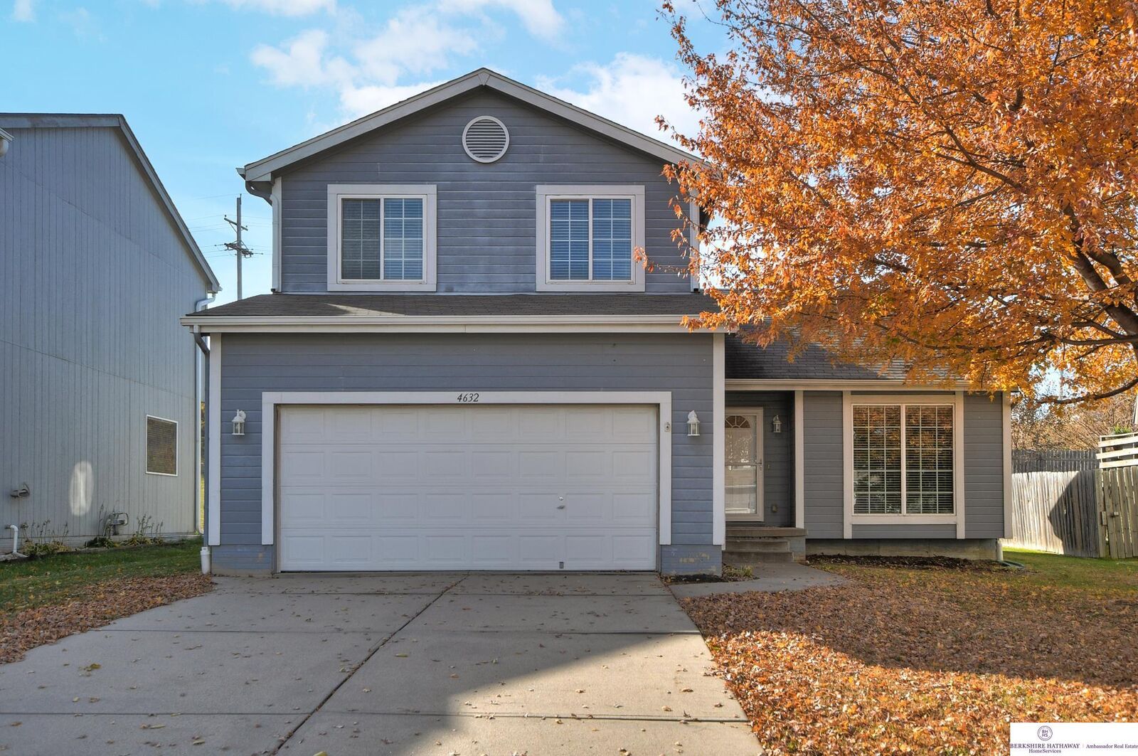 Property Photo: 4632 N 155 NE 68116