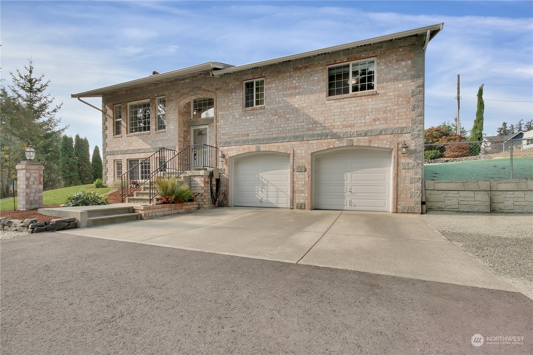 Property Photo: 8101 185th Avenue E WA 98391