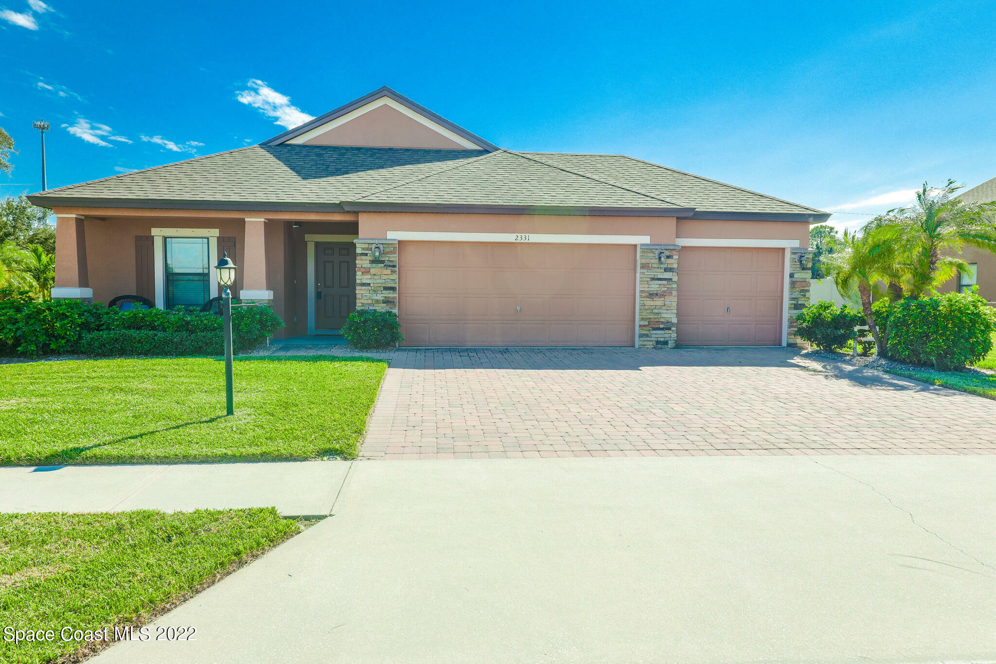 Property Photo: 2331 Okalani Street FL 32940