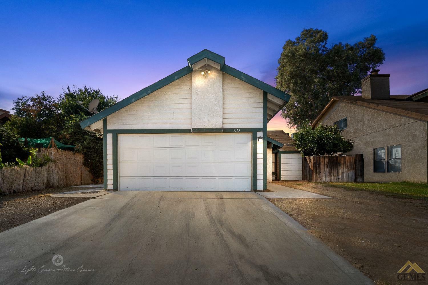 Property Photo:  3813 Cypress Glen Boulevard  CA 93309 