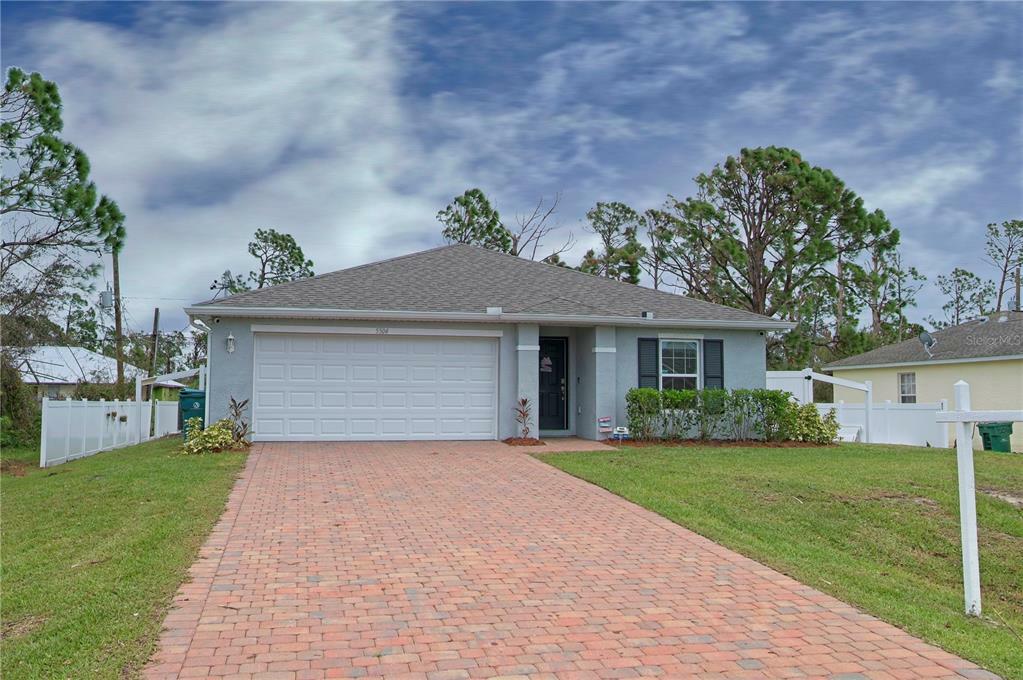 Property Photo:  5504 Gillot Boulevard  FL 33981 