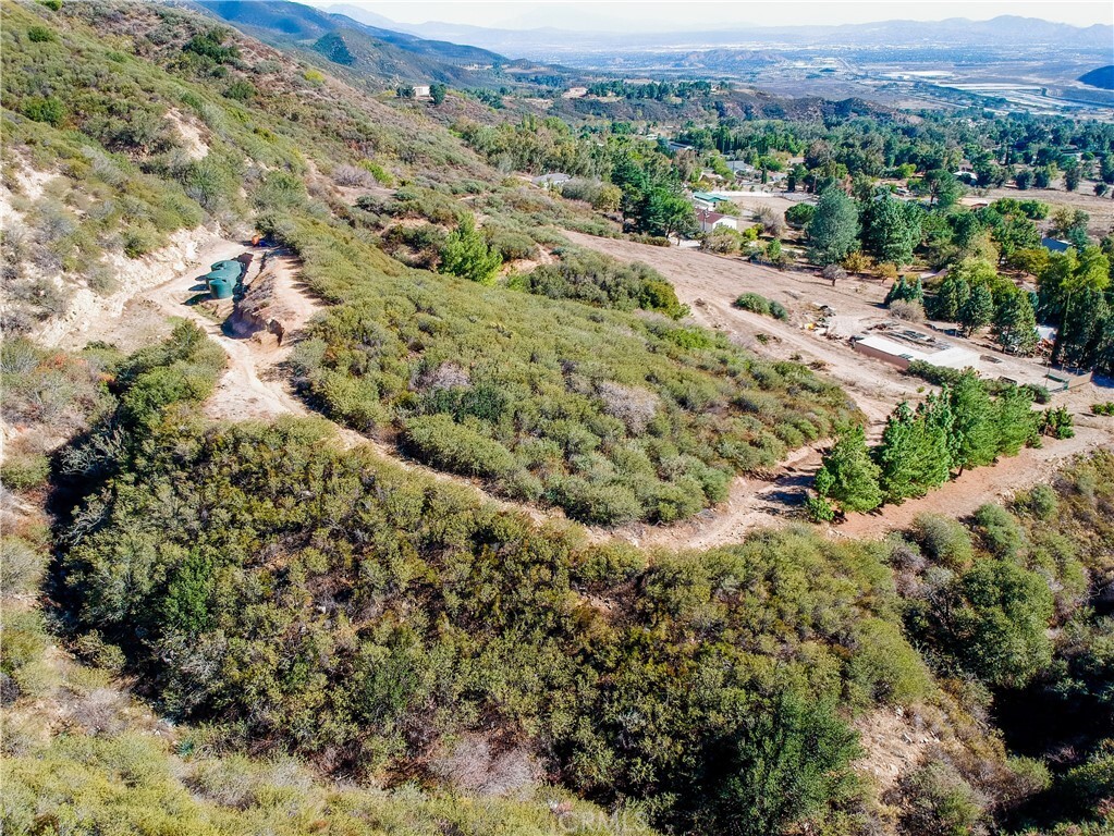 Property Photo: 2 Woodlawn Avenue CA 92407