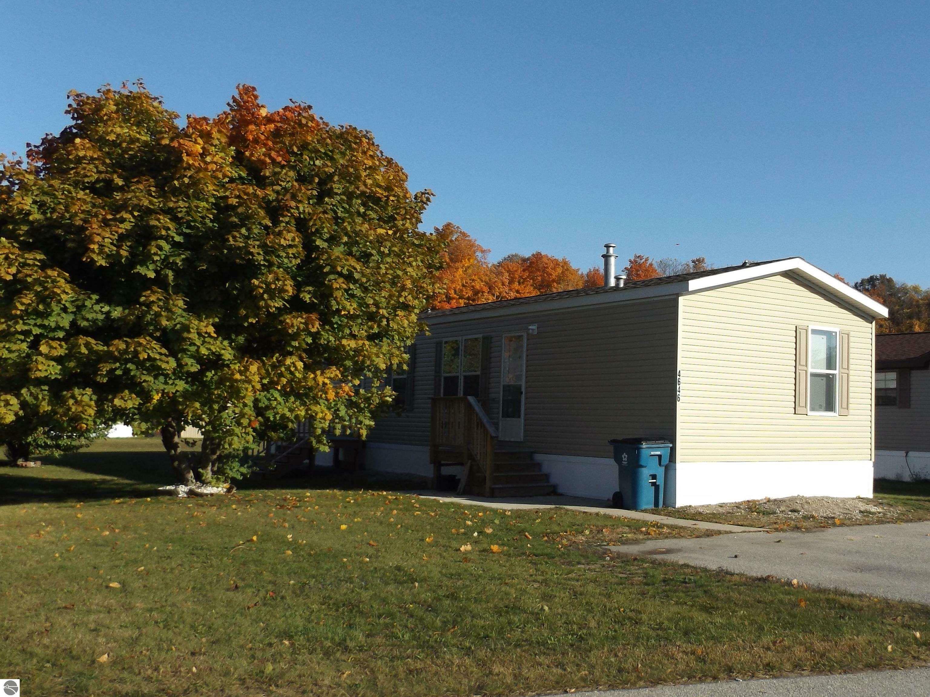 4646 Iris Lane  Traverse City MI 49685 photo