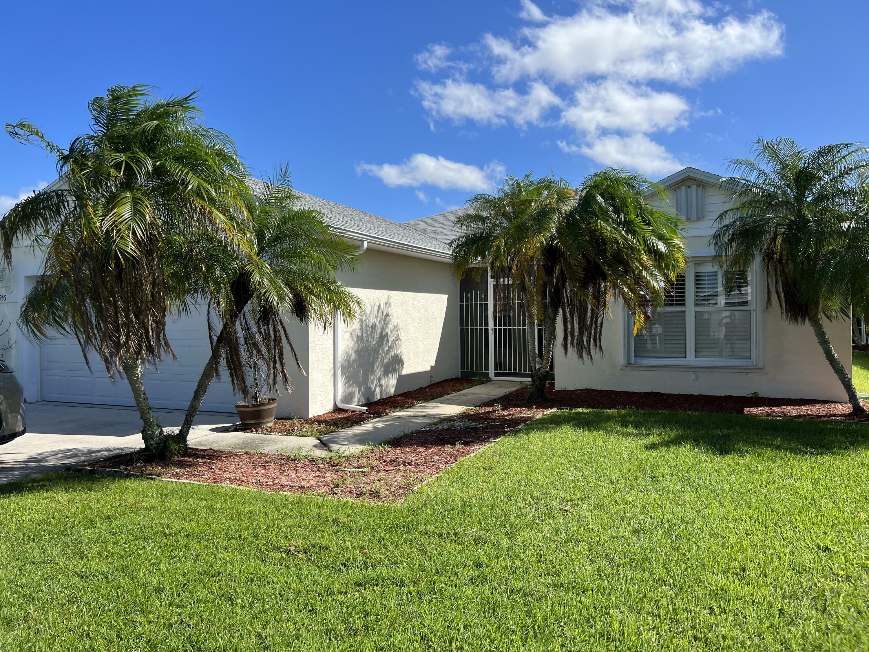 Property Photo:  6245 Alexandria Circle  FL 34982 