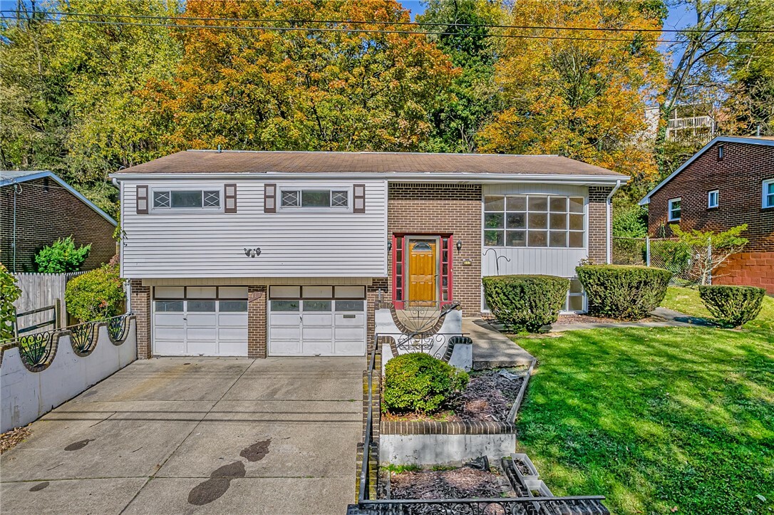 Property Photo:  417 Springdale Dr  PA 15235 