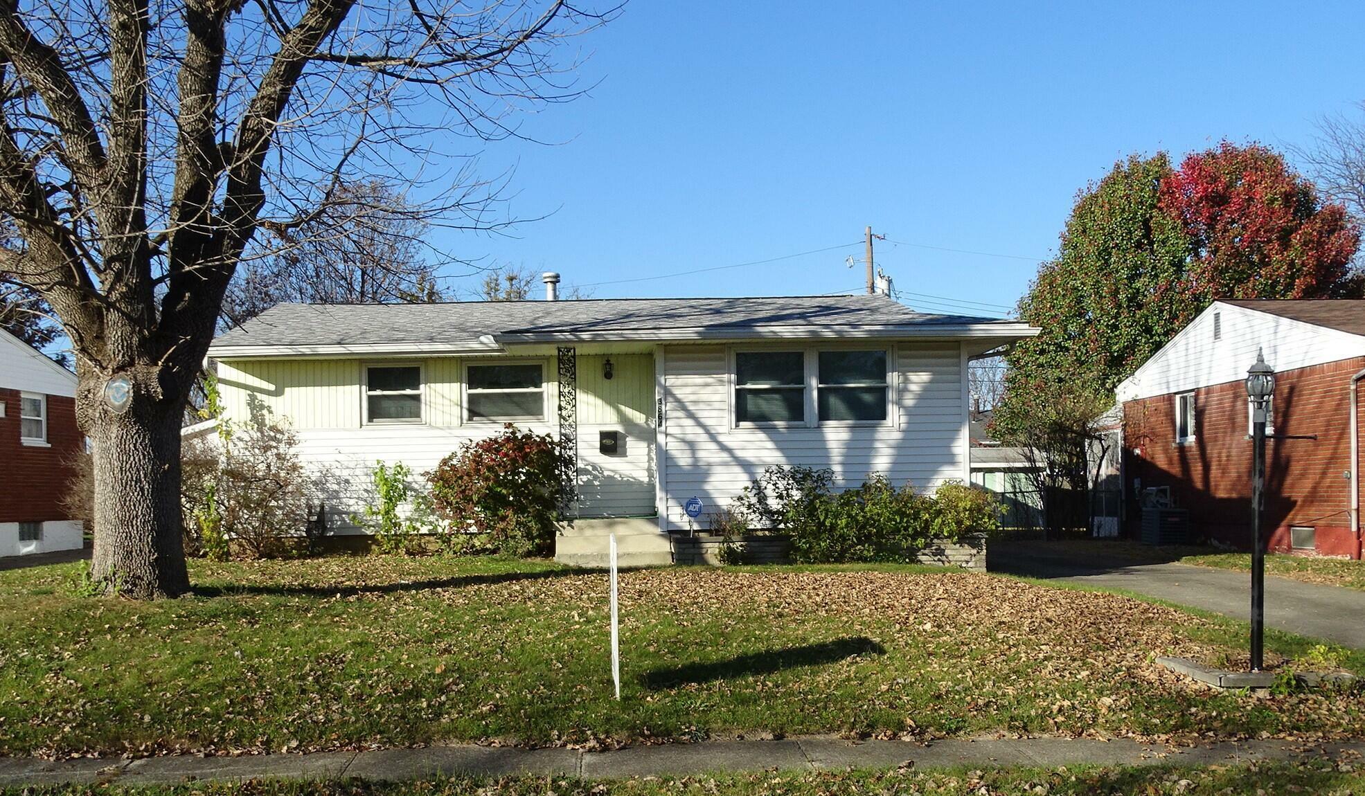 Property Photo:  3864 Fairmoor Road  OH 43228 