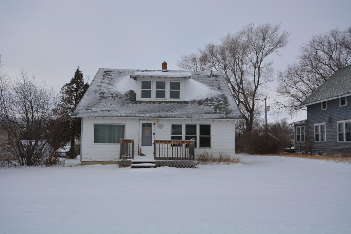 Property Photo:  15 1st Street NW  ND 58770 