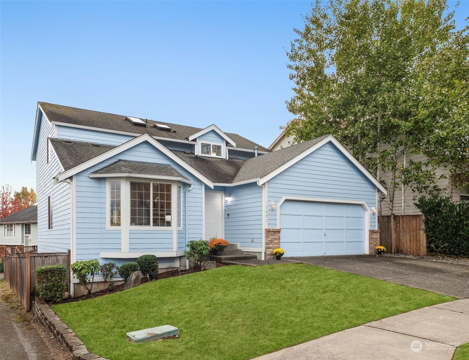 Property Photo:  15801 SE 253rd Place  WA 98042 